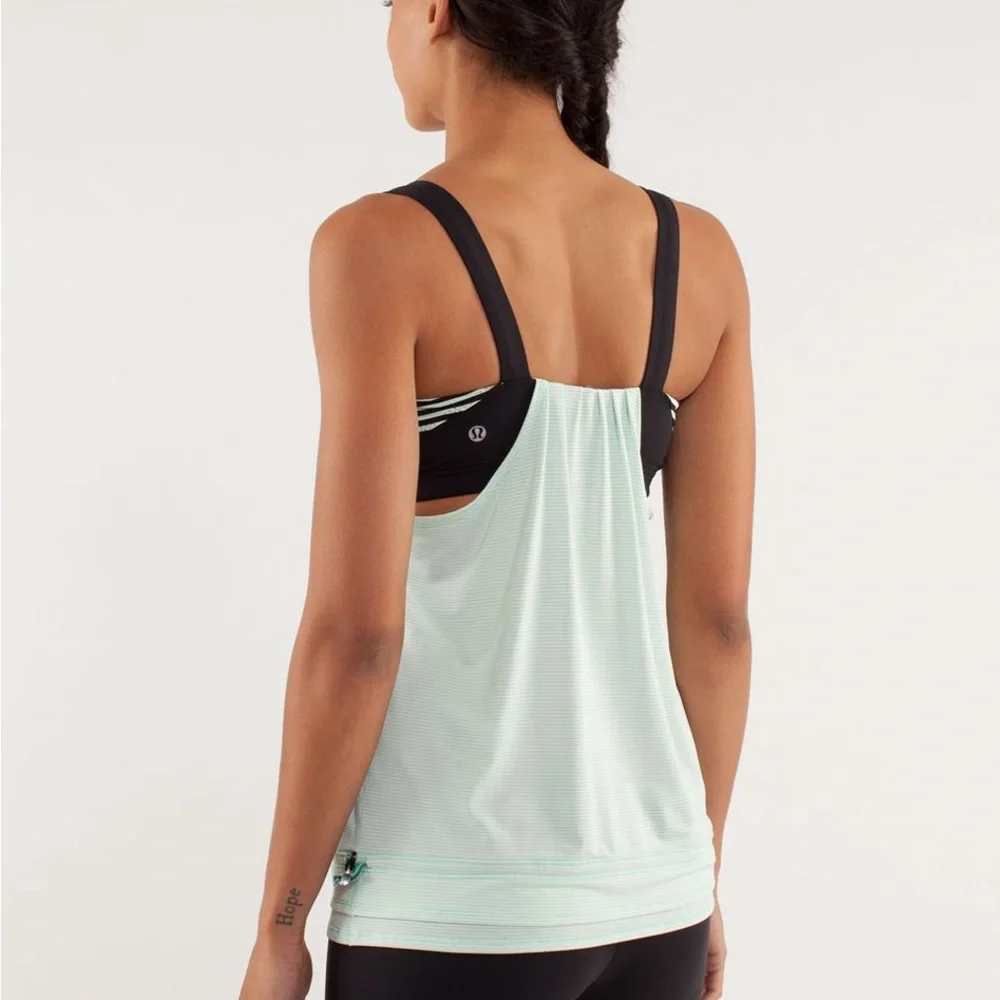 Lululemon Athletica Black, White, and Mint‎ Tank